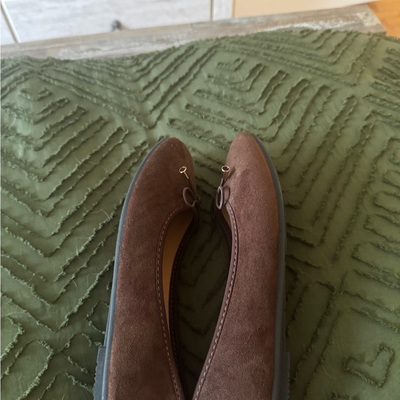 Top Moda Suede Flats NWOT - Picture 5 of 8